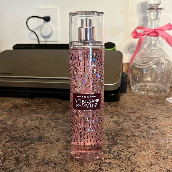 Bath & Body Works A Thousand Wishes Fine Fragrance Mist - Picture 1 of 4